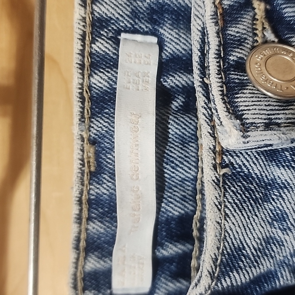 Zara Denim Shorts Size 2 Womens Distressed - Picture 4 of 8